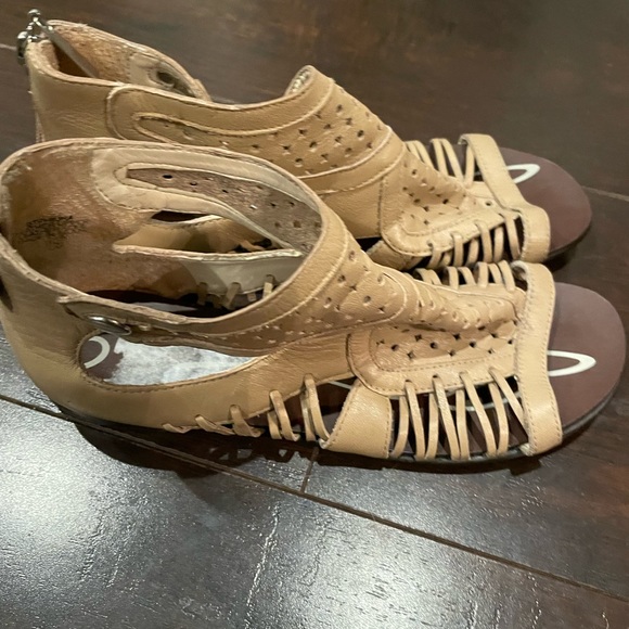 Sam Edelman gladiator sandals size 6 or 37 - Picture 2 of 5